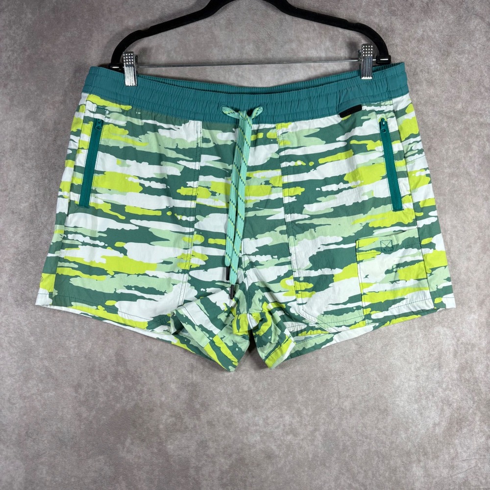 Wrangler Shorts Womens Size‎ XL Green ATG All Terrain Gear Camo Hiking Athletic